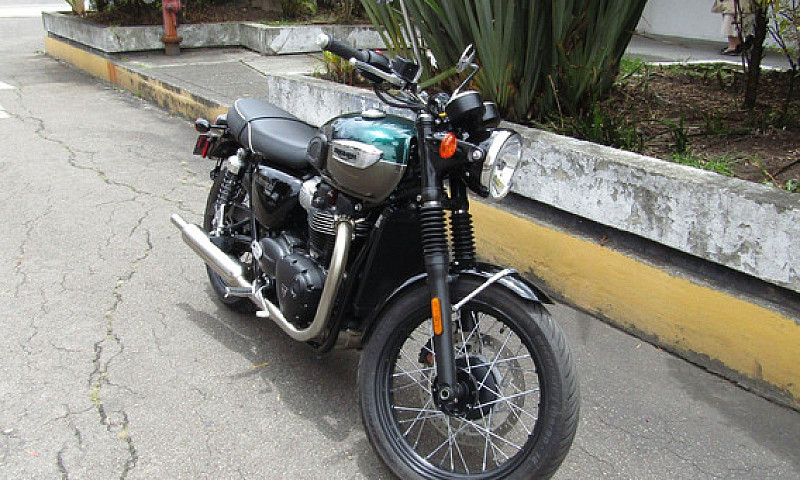 Triumph Bonneville  ...