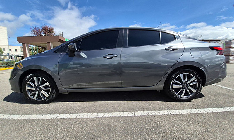 Nissan Versa New  Ve...