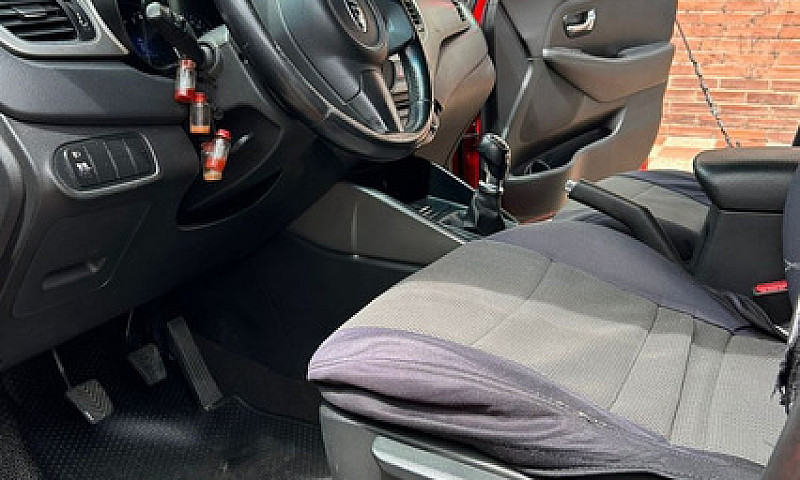 Kia Carens 2.0 Suv E...