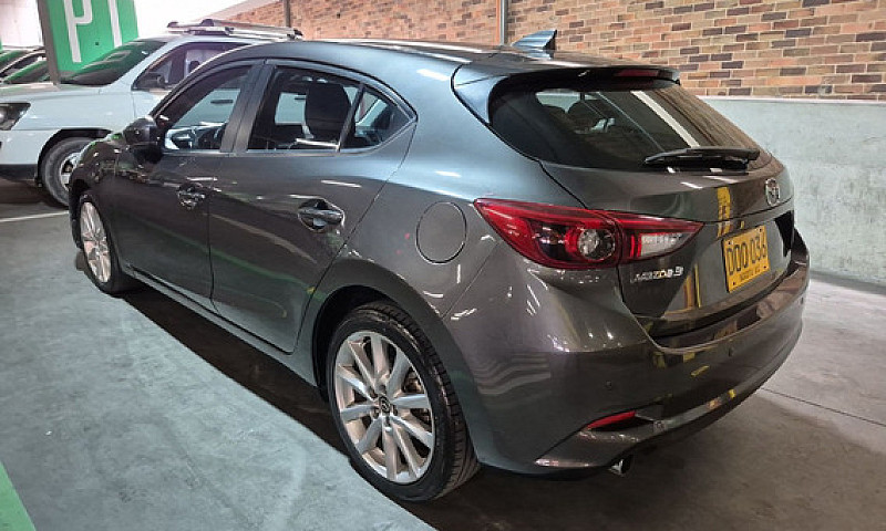 Mazda 3 2.0 Sport Gr...