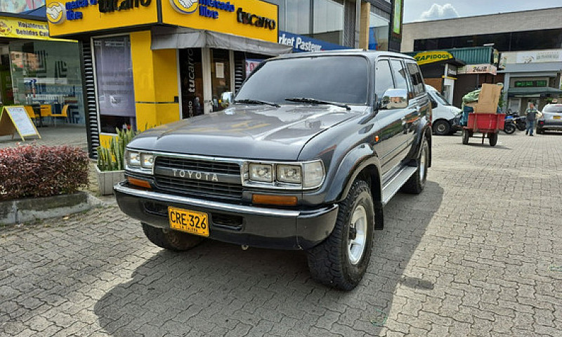 Toyota Land Cruiser ...