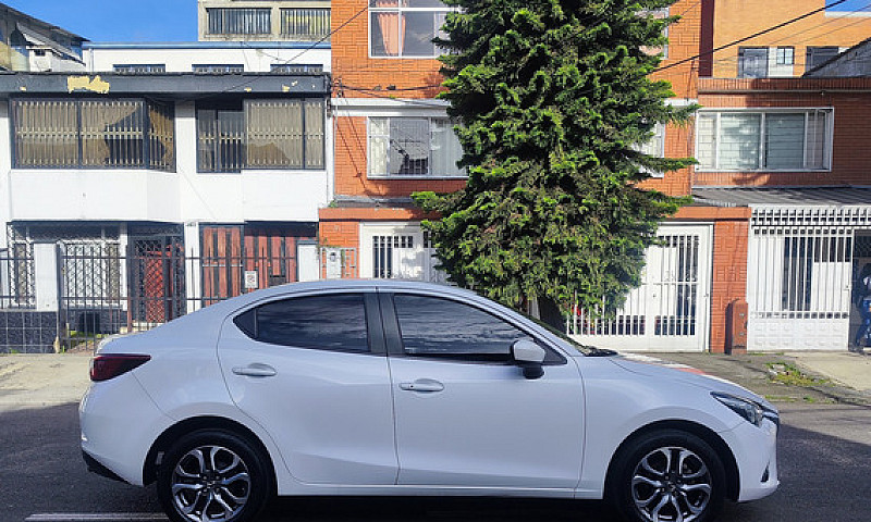 Mazda 2 1.6 Grand To...