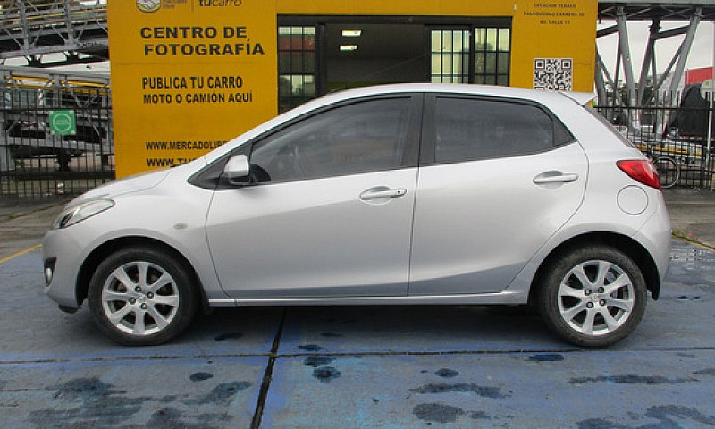 Mazda 2   1500Cc  Mt...