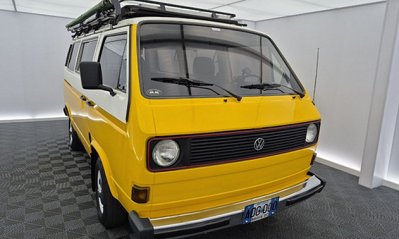 Volkswagen Kombi ...