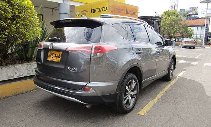 Toyota Rav4 2.0 Stre...