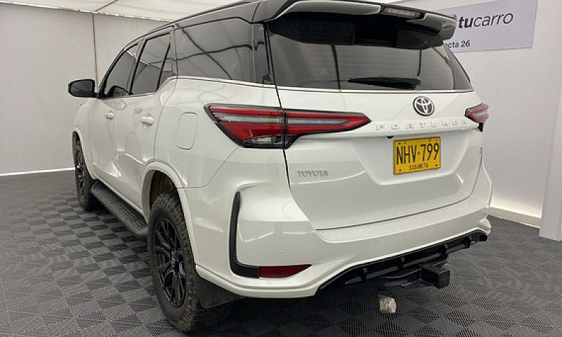 Toyota Fortuner Gr-S...