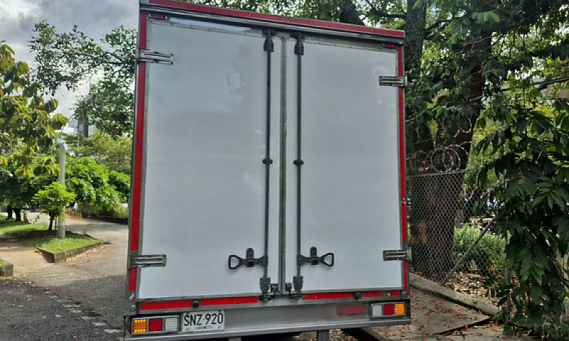 Camion Hino Fc 5.1 D...