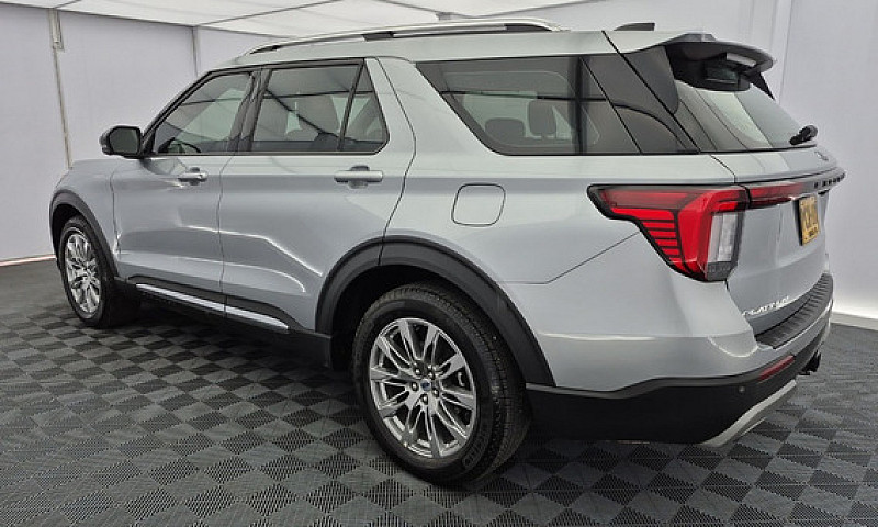 Ford Explorer 2.3 Pl...