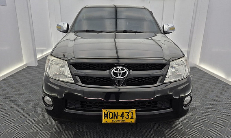 Toyota Hilux 2.7...