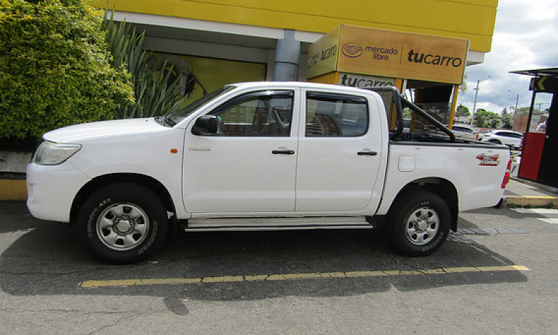 Toyota Hilux 2.5 4X4...