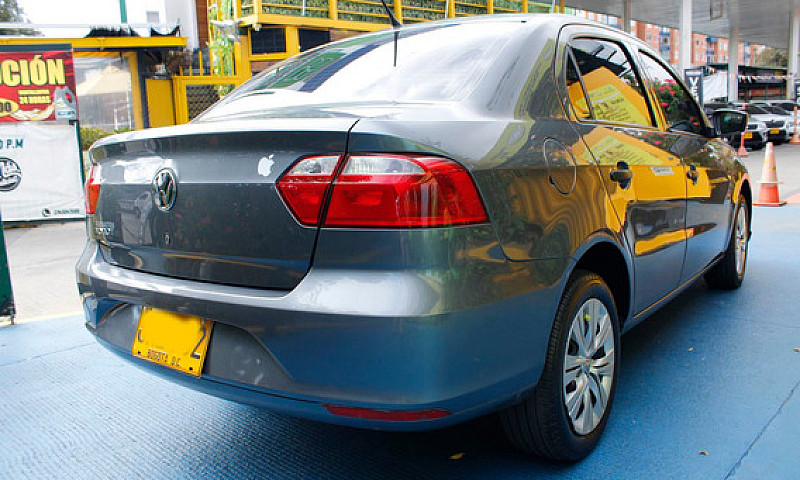 Volkswagen Voyage 1....