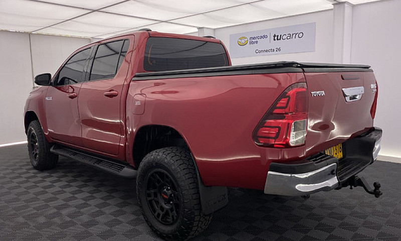 Toyota Hilux 2.8 Srx...