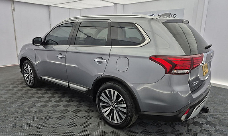 Mitsubishi Outlander...