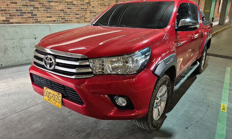 Toyota Hilux 2.0 Srv...