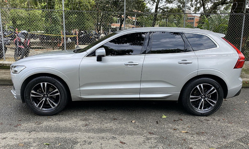 Volvo Xc60 2.0 Momen...