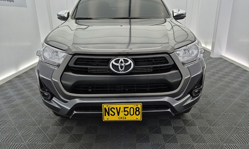 Toyota Hilux Mt 2.4 ...