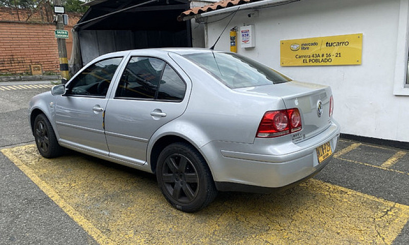 Volkswagen Jetta 2.0...