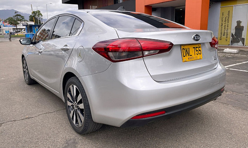 Kia Cerato Pro Sx Mt...