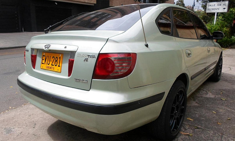 Hyundai Elantra 2.0 ...