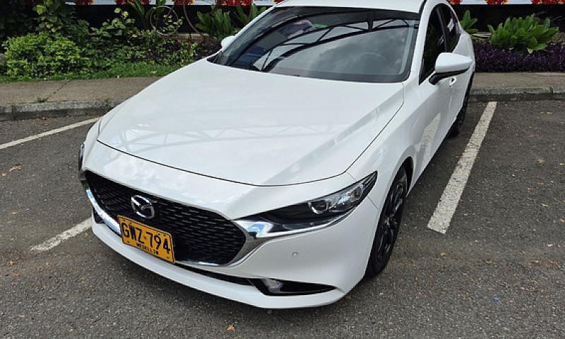 Mazda 3 2.0 Touring ...
