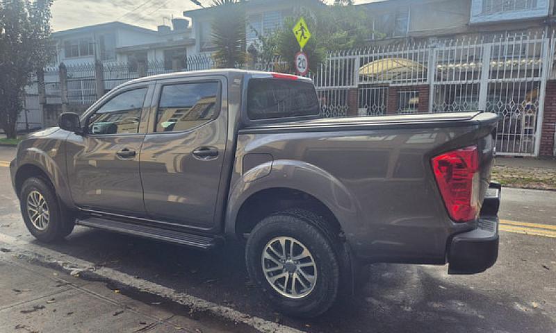 Nissan Frontier 2.5 ...