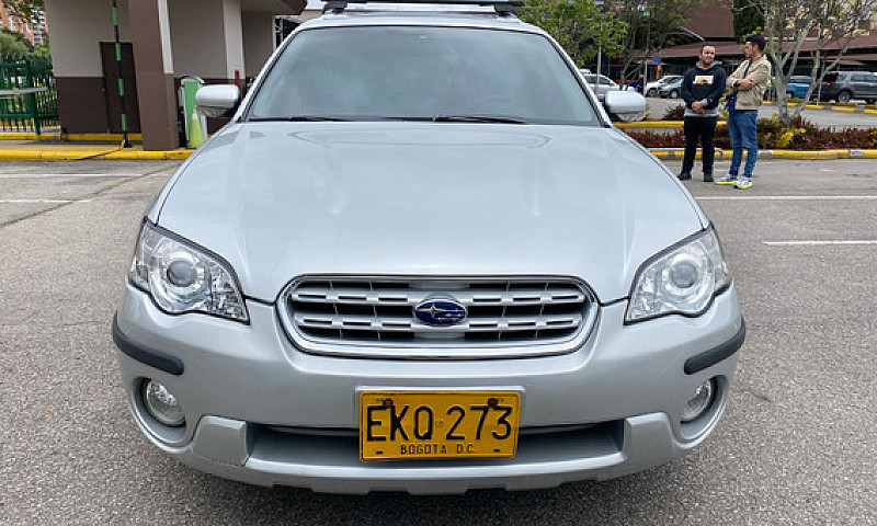 Subaru Outback 3.0 R...