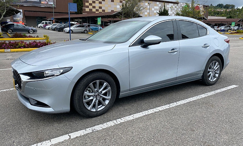 Mazda 3 2.0 Touring ...