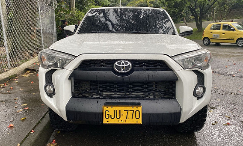 Toyota 4Runner 4.0 S...