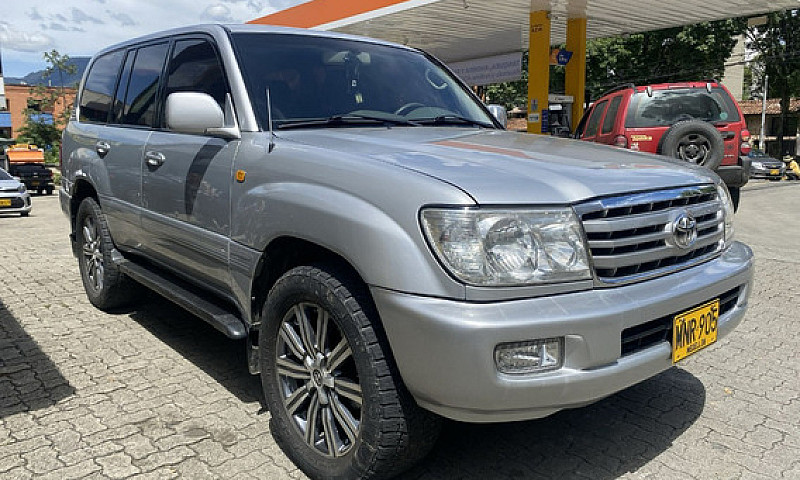 Toyota Land Cruiser ...