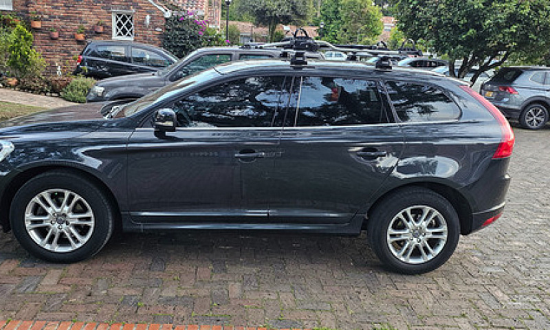 Volvo Xc60 2.5 T5 Aw...
