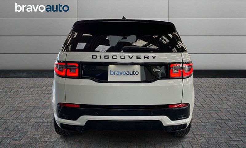 Land Rover Discovery...