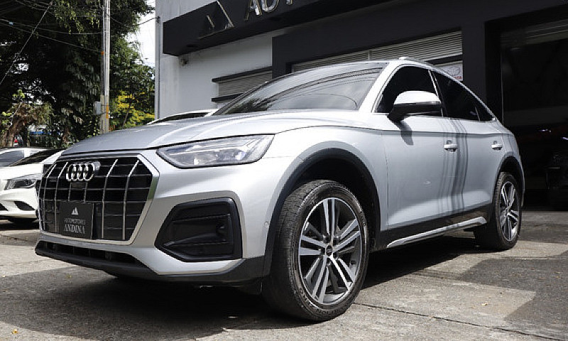 Audi Q5 Sportback 45...