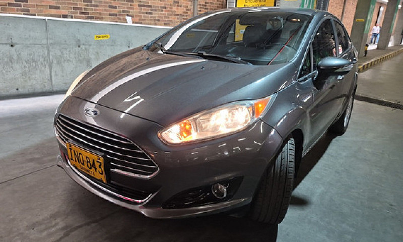 Ford Fiesta 1.6 Tita...