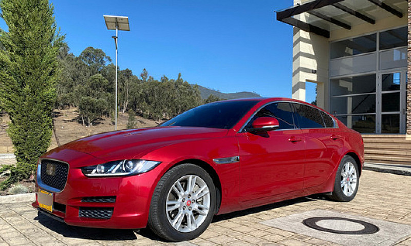 Jaguar Xe 25T 2.0 Tu...