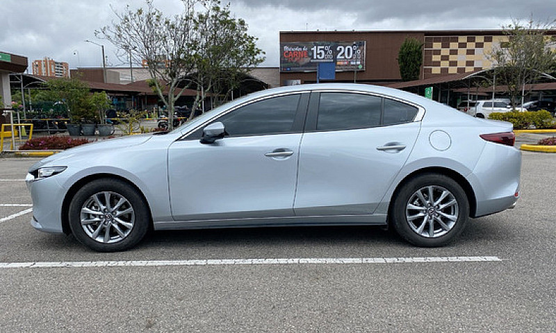 Mazda 3 2.0 Touring ...
