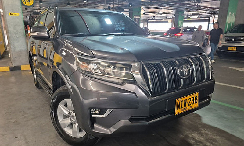 Toyota Prado 2.8 Txl...