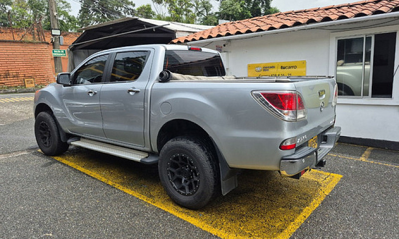 Mazda Bt-50 3.2 Dies...