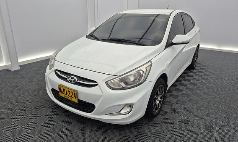 Hyundai Accent 1.6 P...