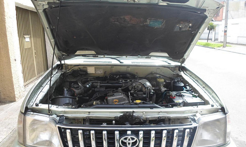 Toyota Prado Sumo 20...