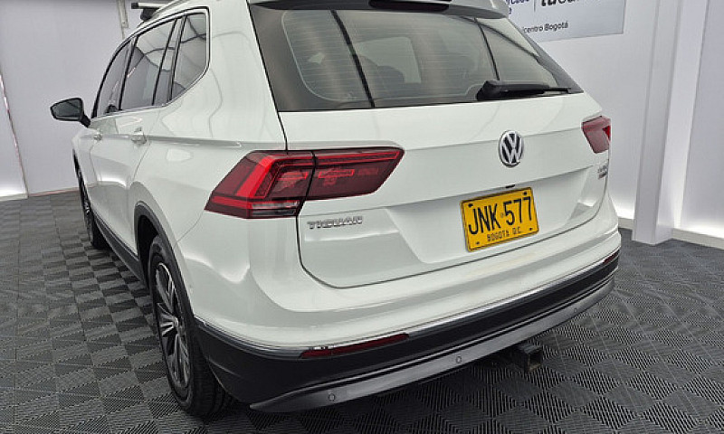 Volkswagen Tiguan Al...