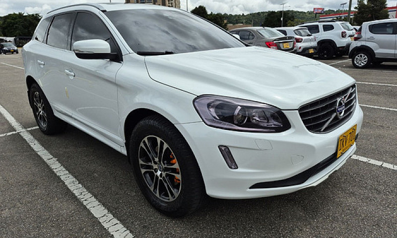 Volvo Xc60 2.5 T5  S...