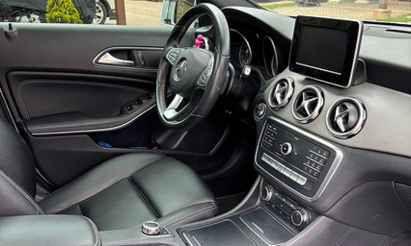 Mercedes-Benz Clase ...