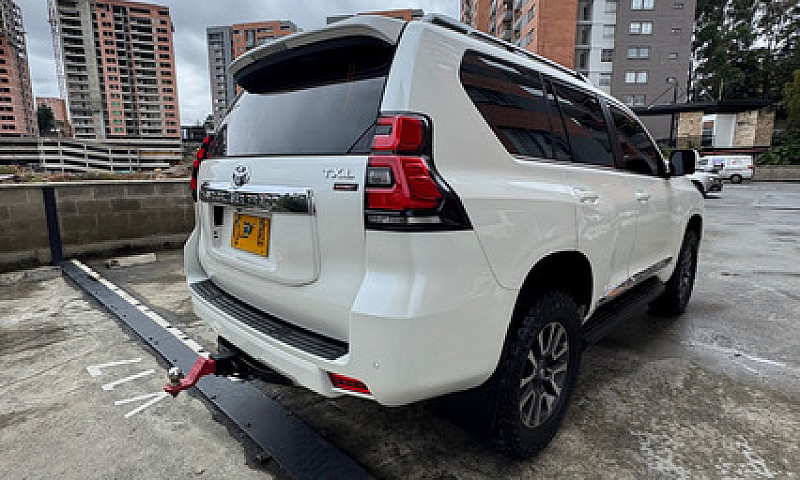 Toyota Prado 3.0 Tx-...