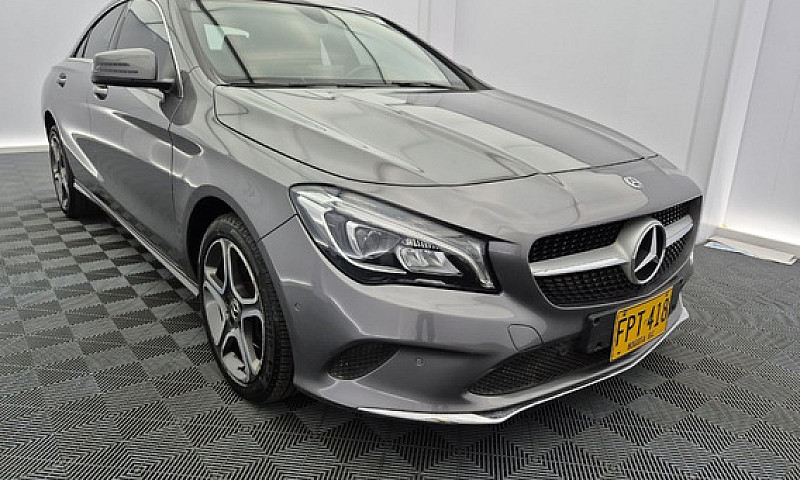 Mercedes-Benz Clase ...