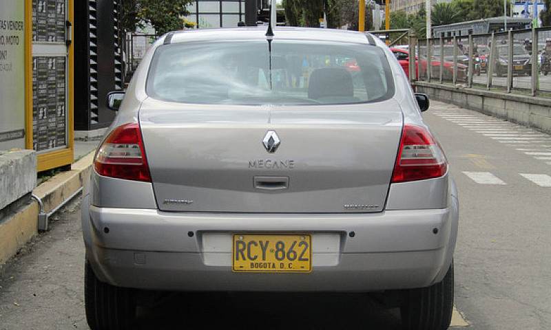 Renault Megane 2 2.0...