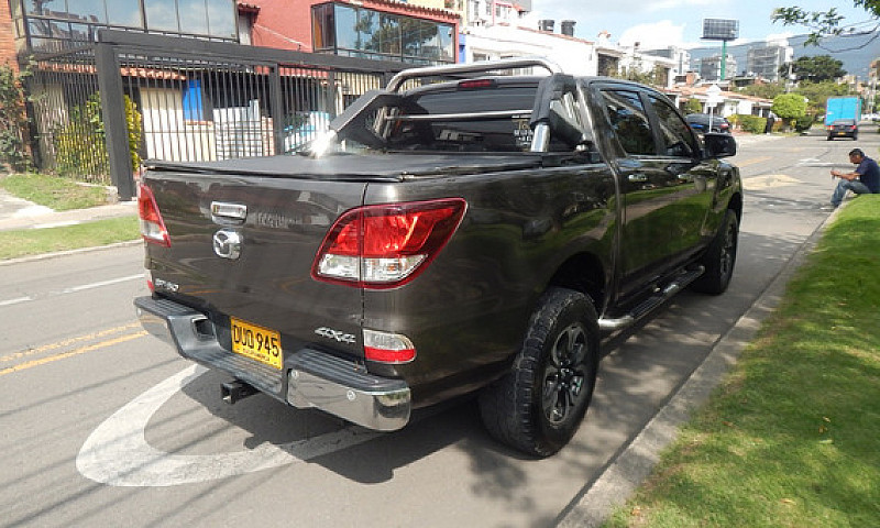 Mazda Bt-50 3.2 Prof...