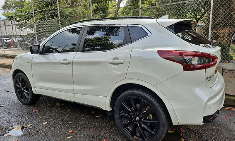 Nissan Qashqai 2.0 M...