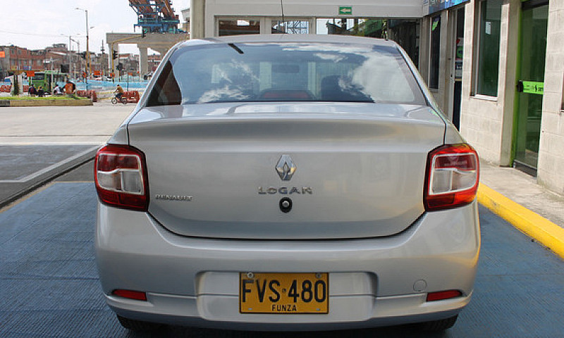 Renault Logan 1.6 Li...