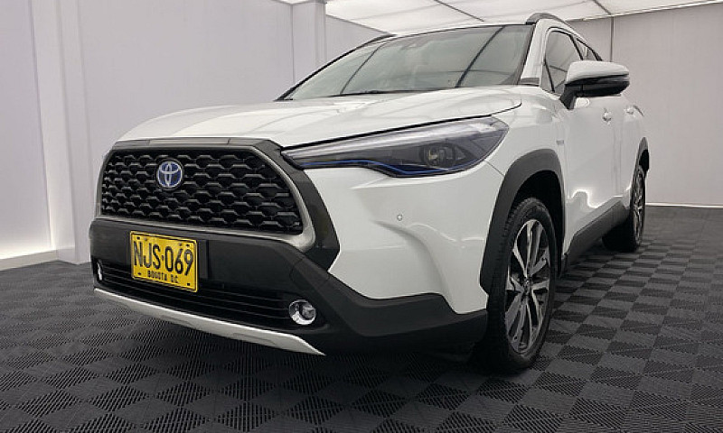 Toyota Corolla Cross...