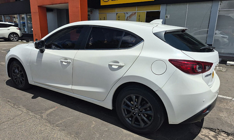 Mazda 3 2.0 Touring ...